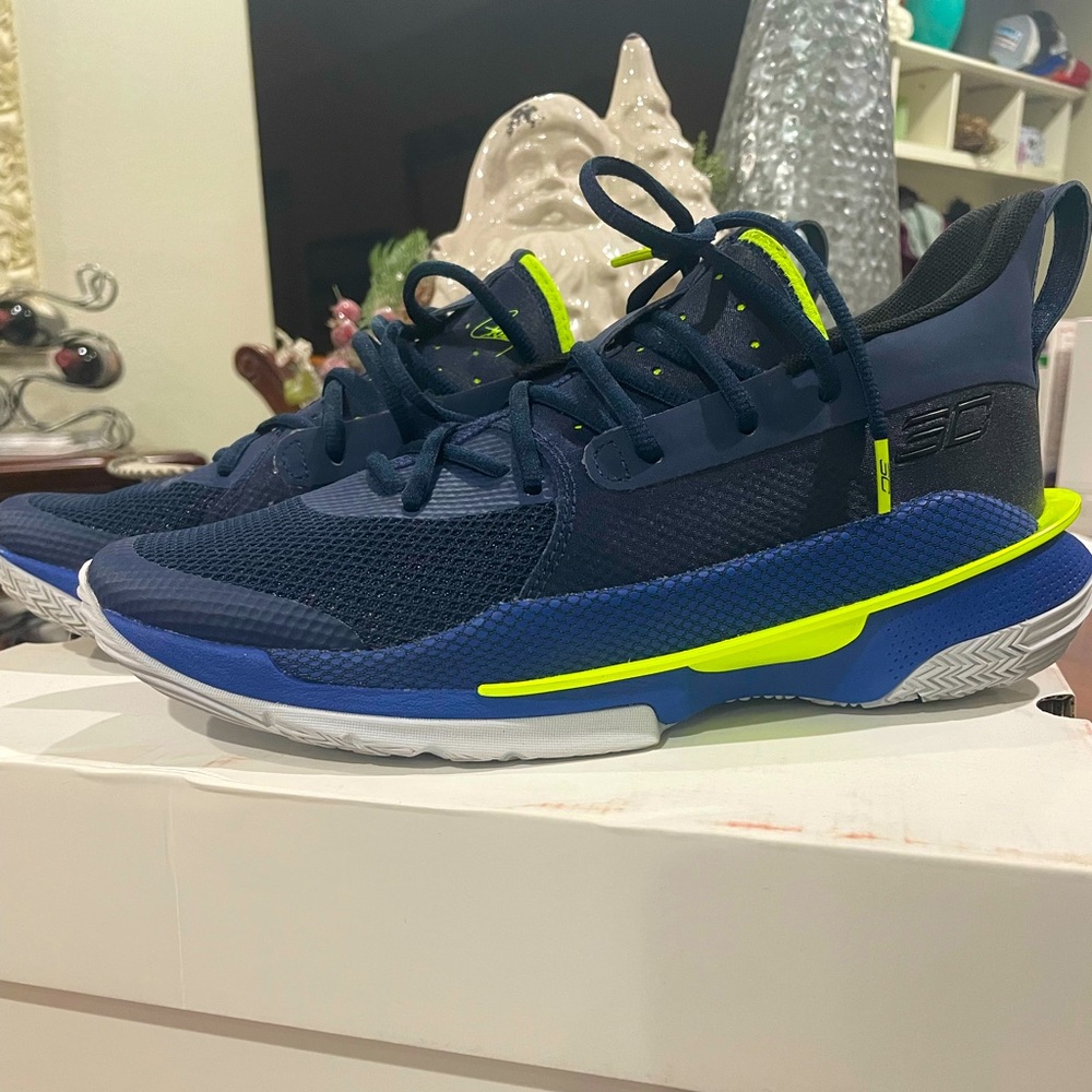 UA Curry 7